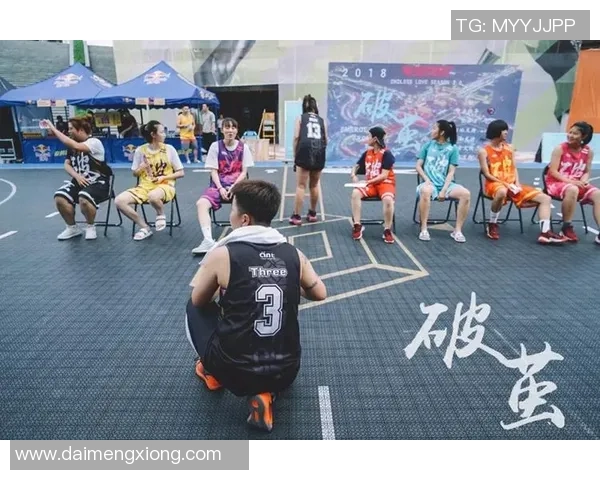 共享篮球女孩的梦想与奋斗：打破性别界限的青春故事